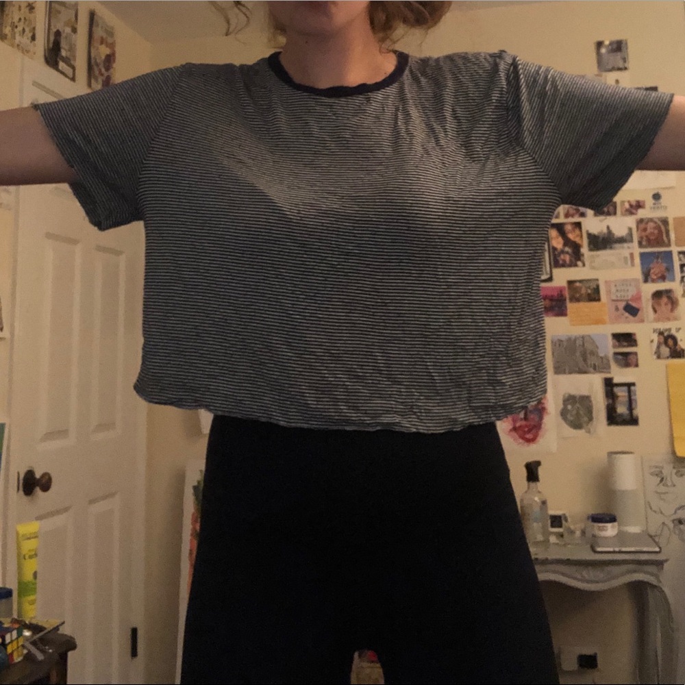 Cropped Tee